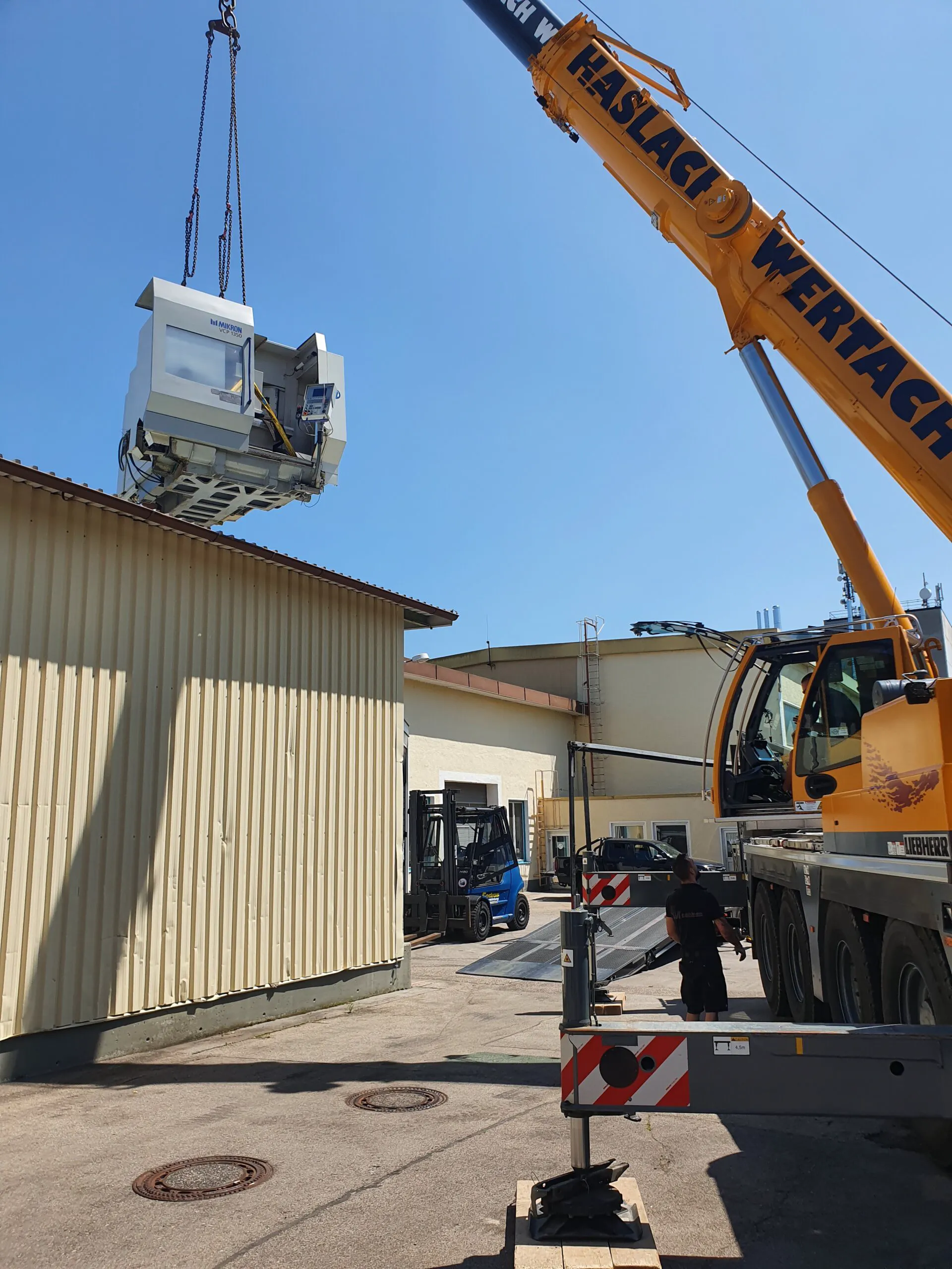Maschinenverladung per Mobilkran